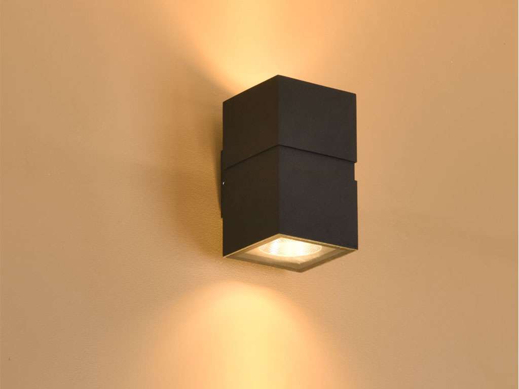 Đèn chiếu sáng giá rẻ